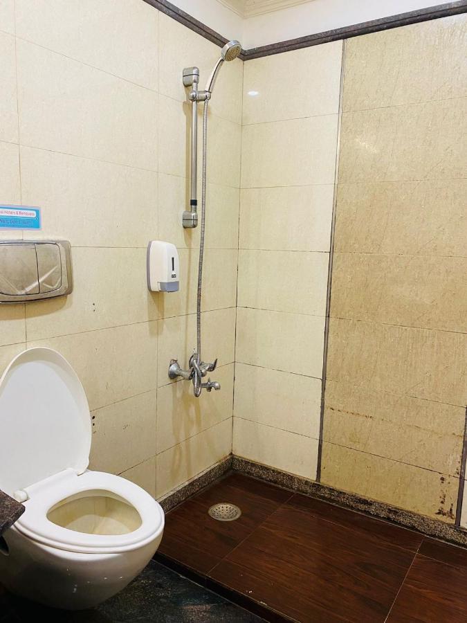 Qotel Express Pitampura Couple Friendly Hotel 3*